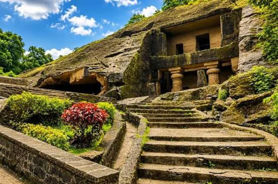 Mumbai: Kanheri Caves Private Tour with Hotel Pickup
