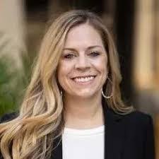 Jennifer Hulbert's Instagram, Twitter & Facebook