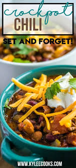 A Rich Tasty Crockpot Chili That Is Easy To Prepare And Cooked All Day No Long List Of Ingredients You Probably Chili Recipe Crockpot Crockpot Chili Recipes