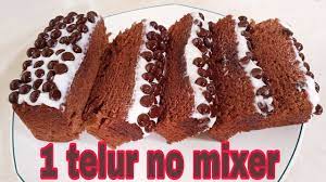 Resep kue bolu ini tanpa sp atau bahan pelembut kue, juga tanpa bp atau bahan pengembang kue. Bolu Enak 5 Bahan Bolu Kukus 1 Telur No Mixer Bolu Kukus Chocolatos Youtube