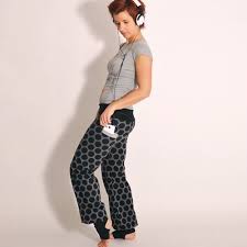 Die yoga hose sorgt für einen lässigen look und ist auch sehr bequem für zu hause. Schnittmuster Yoga Hose Von Leni Pepunkt