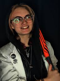 Celebra mi cumpleaños y el de Sami Brown