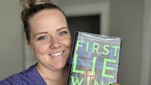 Amazon.com: First Lie Wins: Reese's Book Club: A Novel: 9780593492918:  Elston, Ashley: Books
