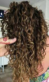 Pin By Anastasia Fragkos On Hair Ombre Curly Hair Curly Natural Curls Curly Hair Styles