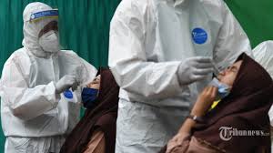 Ada Artis Swab Antigen Sendiri Tanpa Didampingi Petugas Medis Ini Kritikan Relawan Satgas Covid 19 Tribunnews Com Mobile