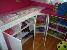 Lit combiné avec bureau et rangement couchage 90x190cm. Un Lit Enfant Avec Du Rangement A Base De Meubles De Cuisine