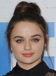 She is an american actress and singer who is best known for her roles in films like the dark. Joey King Age Facts Wiki Bio Net Worth Affair Family Parents Height