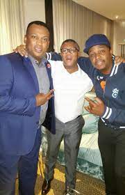 The bus was travelling to zimbabwe while the minibus was travelling. The War Is Over Robert Marawa And Fikile Mbalula Have Made Peace