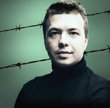 An bord befand sich mit roman protassewitsch einer der prominentesten oppositionellen blogger weißrusslands, er wurde nach der landung festgenommen. K0m0qcomj82ksm