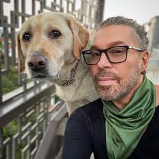 Little Miss Bella🐾 brought us a new WEN by Chaz Dean set & it's a pretty  BIG DEAL!✨👉🏽 https://qvc.co/wenq2