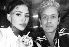 La pareja afianza su amor cada vez más y ya no se esconden en las redes sociales: Las Postales Familiares De Cande Tinelli Con Coti Sorokin Y Sus Hijos