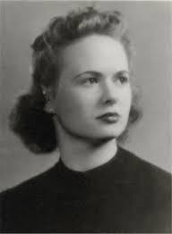 Madeline Currie's Instagram, Twitter & Facebook