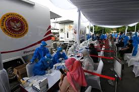 Bin Gelar Rapid Dan Swab Tes Di Stasiun Bekasi 2 Orang Reaktif Covid 19 Okezone Megapolitan