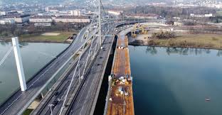 Die neue donaubrücke ist das herzstück der neuen schienenachse und wird vorab errichtet, um möglichst rasch wieder die donauquerung nützen zu. A26 Brucke Archives Alles Linz