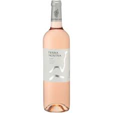 Panier corse est une véritable épicerie fine en ligne, une invitation au voyage, une incursion sur l'île de beauté, à la découverte d'un terroir. Vin Rose Aop De Corse Sciaccarellu Terra Nostra 75 Cl La Belle Vie Changez Votre Vision Des Courses