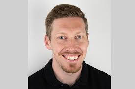 Dan Moors's Instagram, Twitter & Facebook