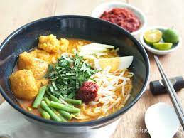 Senang je nak buatnya, semua orang pun boleh masak mi sup kare ayam. Nyonya Curry Laksa Bake With Paws