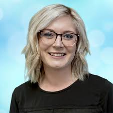 Abby Wagner's Instagram, Twitter & Facebook