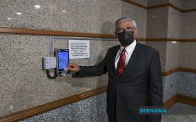 Was born on 5 december 1960 in selangor, malaysia. Bernama Nacp Should Go On Abu Kassim
