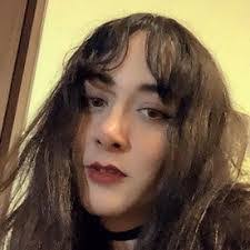 Andrea Curiel's Instagram, Twitter & Facebook