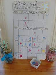 calendrier des predictions idee baby shower jeux activite coloriage de 2 tourterelles