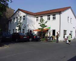 Das haus ist voll unterkellert, neben waschraum. 4 Zimmer Wohnung Zu Vermieten Bahnhofstr 19b 39576 Stendal Stendal Kreis Mapio Net