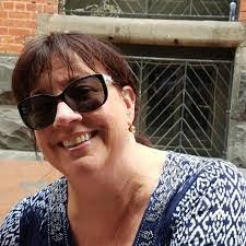 Eunice Heitz's Instagram, Twitter & Facebook