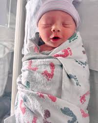 Amber Britton (@ammariet8) • Instagram photos and videos