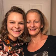 Gloria Petty (glorioushope)