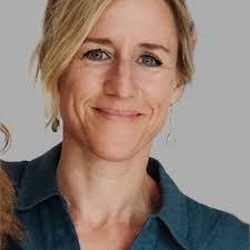 Lucy Maier's Instagram, Twitter & Facebook