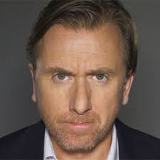 Mia Wallace: Ciao, Vincent. Mi sto vestendo. La porta è aperta. Entra e  preparati da bere....