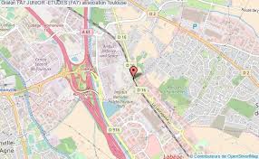 You can see notre dame from a small balcony in the room. Associations Associations D Etudiants D Eleves Toulouse 918 Associations