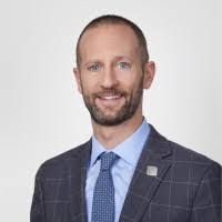 Dan Leslie's Instagram, Twitter & Facebook