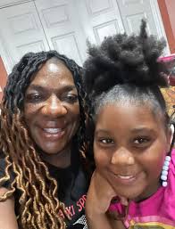 Dee Dawkins-Haigler ने नई फ़ोटो जोड़ी.