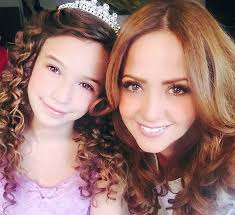 Andrea legarreta se niega a convivir y visitar a la personas de. Andrea Legarreta Y Erik Rubin Orgullosos Por El Debut De Su Hija Mia En Teatro Andrea Legarreta Erik Rubin Mujer Perfecta