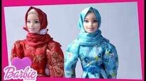 Lihat ide lainnya tentang pola busana, pola, model baju wanita. Barbie Muslimah Gaun Biru Atau Merah Kompilasi Barbe Muslimah Channel Youtube