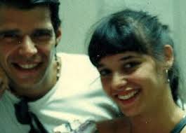 Em seguida, faz fera radical (88), como marcelo, um estudante morador da pensão de lourdes (cleyde blota) e pacto de sangue (89). Raul Gazolla Detalha Plano Para Matar Assassino De Sua Ex Mulher Daniela Perez Ajunews
