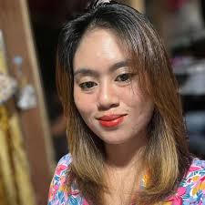 O mamaya na politika, isipin mo naman future mo! 🌍 Since mainit ang Europe  these days (at hindi lang sa balita 😆), eto na ang Tara, Migrate! Part 3