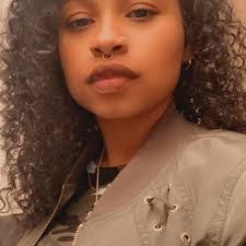 Andrea Bosch's Instagram, Twitter & Facebook