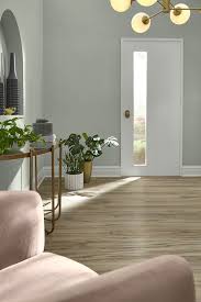 The Best White Paint Colors Experts Turn To Again And Again Popular Paint Colors White Paint Colors Interior Paint Colors