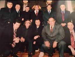 Türkiye'de izlenme rekoru kıran kurtlar vadisi dizinde baron mehmet karahallı rolünü oynayan zafer ergin, dizinin gençlere kötü örnek olduğunu belirterek eleştirilerde bulundu. Unutulmaz Fotograflar On Twitter Atilla Olgac Baykal Saran Selcuk Yontem Zafer Ergin Adnan Biricik Istemi Betil Tarik Unluoglu Osman Sinav Oktay Kaynarca Haldun Boysan Nisan Sirinyan Kurtlar Vadisi Https T Co Xodag2jjqt