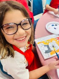🍀🐼🎨🍪💚We helped GIRL SCOUT TROOP #252 kick off their new year with a  PANDA PAINT PARTY tonight! Way to go, girls! Drop us a cookie 🍪 emoji  below if you'd like to