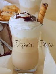 Milk Shake Ou Milkshake Au Cafe Le Blog Cuisine De Samar Recette Milk Shakes Recettes De Cuisine Recette Lassi
