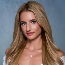 Aria Rich, Miss Lahaina USA for People's Choice Award 2025 Follow  @misshiusa & Like This Photo Vote for your favorite 2025 Miss Hawaii USA  contestant and she could be named this year's