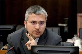 نماینده مجلس: اگر نمایندگان ملی فکر و عمل کنند، مسائل اصلی حل می‌شود