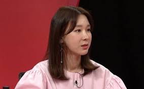 서예지 영화감독생매장시킨것봐봐 연탄먹여 죽을뻔한거 다 거짓말이였대. U3 Vsnofedifem