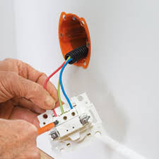 Le faux plafond de la future salle de bain étant trop courbé, on l'a arraché. Comment Installer Une Prise Et Un Cache Cable