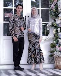 Untuk kamu yang sedang mencari gamis mewah yang bisa dipakai kondangan, model yang satu ini bisa jadi pilihan untukmu. Baju Couple Caliana Kemeja Kebaya Set Cocok Untuk Acara Kondangan Model Kekinian Fashion Pria Wanita Terbaru Bisa Jumbo Baju Couple Termurah Terlaris 2021 Lazada Indonesia