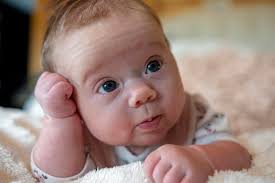 Hi everyone 🫶 What should be max daily amount for formula fed for 2  months? shes eating 4oz every 2 hour