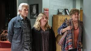 'kominsky method' star kathleen turner says chemistry with michael douglas was 'immediate. The Kominsky Method Season 3 First Look Photos Release Date